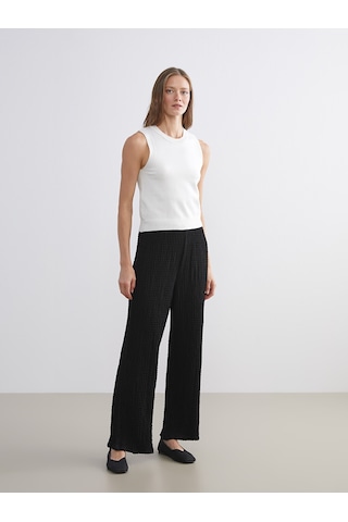 Lcw Comfort Siyah Beli Lastikli Dokulu Geniş Paça Kadın Pantolon