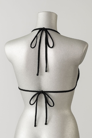 Modadua Kadın Siyah Pedli Üçgen Bikini Üstü Halter Bağlamalı Aksesuarlı