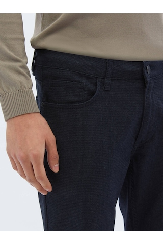Lacivert Dokuma Slim Fit Casual Pamuk Karışımlı Pantolon Lacivert