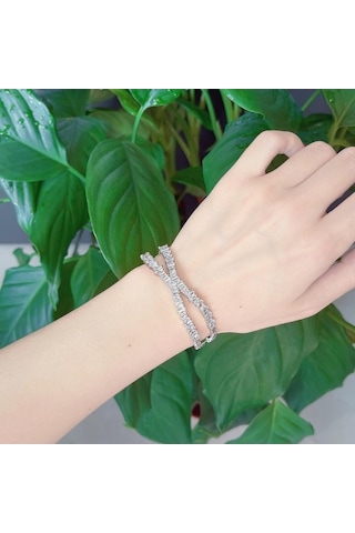 Novahub Gül Altın Yuvarlak & Çubuk Kübik Zirkonya X Şekli Açık Manşet Bilezik - Ayarlanabilir 5.5-7.5 Cm - Beyaz Ve Gül Altın Renkli - Kadınlar İçin Trendy Bilezik Çok Renkli