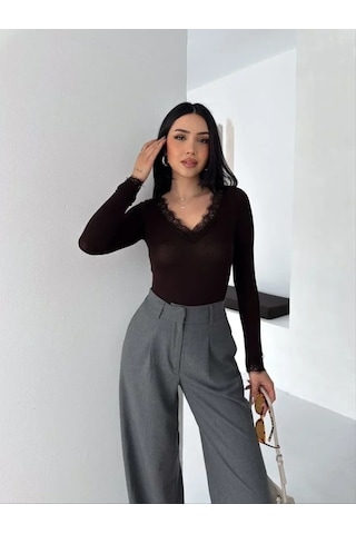 Defymoda Dantel Detaylı V Yaka Arkası V Yaka Kaşmir Dokulu Uzun Kollu Bluz - Vişne Çürüğü