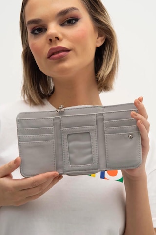 United Colors Of Benetton Bnt1210 Kumaş Gri Kadın Cüzdanı Gri
