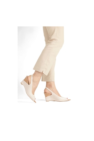 Asmi Shoes Kadın Feta Bej 7 Cm Topuklu Arkası Açık Ayakkabı
