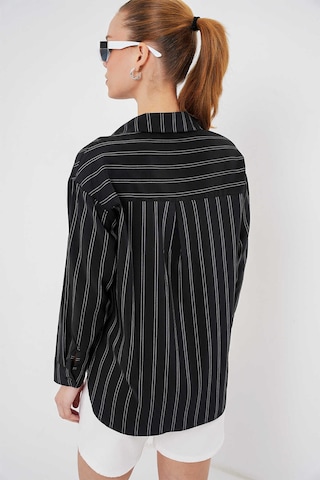 Gabria Çizgili Tek Cep Gömlek Siyah