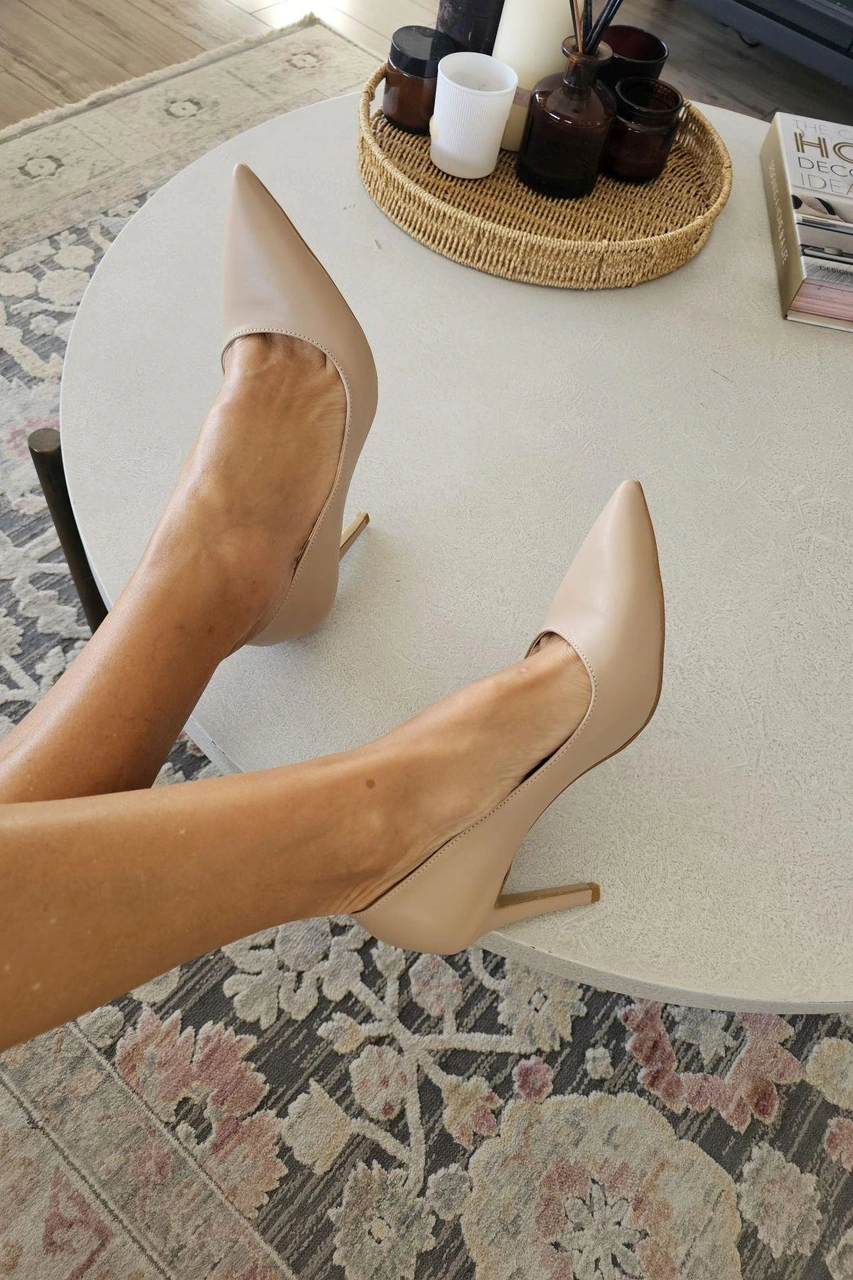 10 1814 Topukla Kadın İnce Topuklu Stiletto Ayakkabı Ten