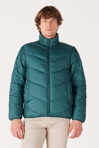 Wrangler Regular Fit Normal Kesim Dik Yaka Siyah Yeşil Mont W40Ywag61 Siyah - Yeşil