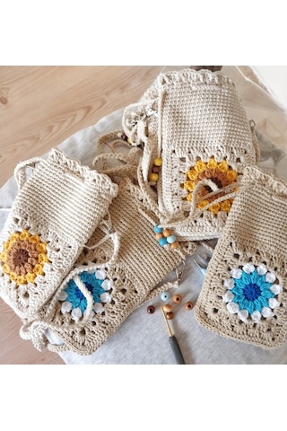 Kemzey Handmade Çiçekli Telefon Çantası, Motifli Tığ İşi Telefonluk, El Yapımı Telefon Kılıfları Bej - Mavi