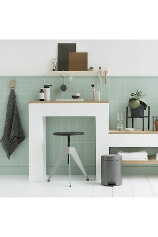 Brabantia Çöp Kutusu 5 Litre Newicon Pedallı Platin 112683