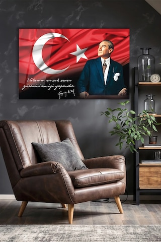 Atatürk Portre Ve Türk Bayrağı Vatanını En Çok Seven Görevini En İyi Yapandır Cam Tablo, Hediyelik