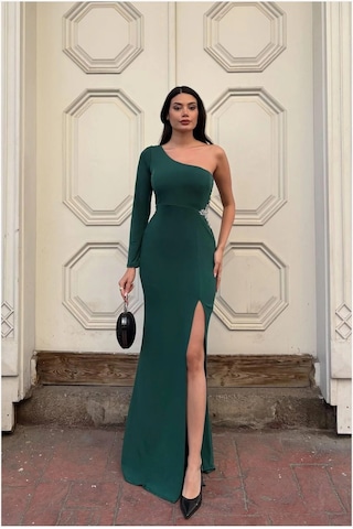 Linabloom Kadın Trend Model Simli Kumaş Asimetrik Yaka Drapeli Tek Kollu Elbise Zümrüt