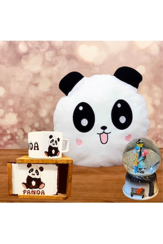 Panda Yastık Ve Kutulu Kupa Hediye Seti Ve Işıklı Kar Küresi Hediye Panda Yastık Ve Kutulu Kupa Hediye Seti Ve Işıklı Kar Küresi Hediye