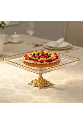 Assa Bazaar Kristal Metal Ayaklı Yaldızlı Kare Pasta Sunumluk Altın Assa Bazaar Kristal Metal Ayaklı Yaldızlı Kare Pasta Sunumluk Altın