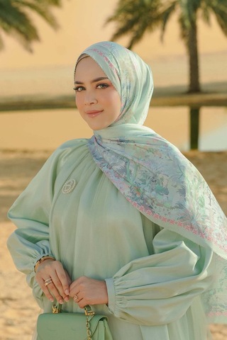Buttonscarves Al Qasr Saten Şal - Zellige Yeşil