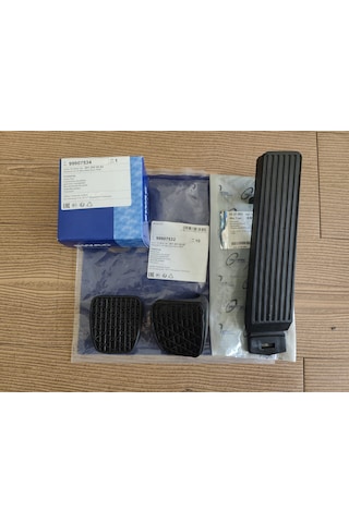 Mercedes W124 W201 Pedal Set A2012910282 A1263000504 A2012920082
