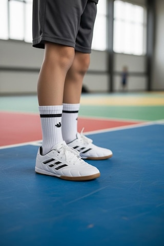 Tuğba Ortopedi 227 Genç Çocuk Futsal Ayakkabı Beyaz