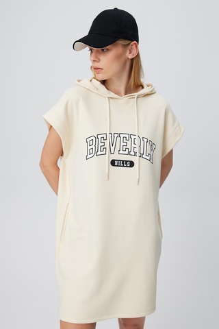 BASKILI KAPÜŞONLU ELBİSE BEJ