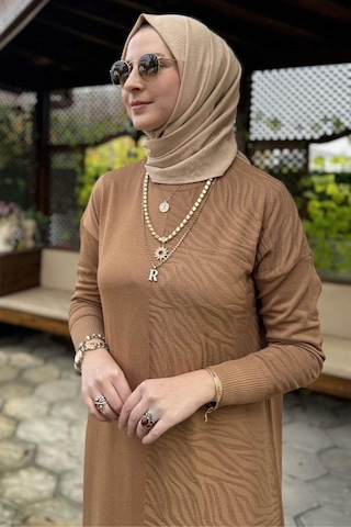 Rabia Şamlı Zebra Desen Triko Elbise Camel Normal