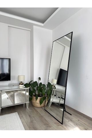 Effe Siyah Metal Çerçeveli 180x80 Cm Ayaklı Boy Aynası