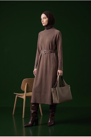 Armine Trend Kemer Detaylı Balıkçı Yaka Uzun Kollu Ribanalı Triko Elbise Mocha 26ktd911
