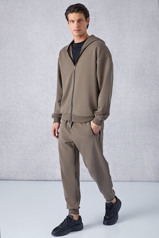 GRIMELANGE Ralf Erkek Kapüşonlu Uzun Kol Baskı Detaylı Fermuarlı Oversize Koyu Kahverengi Ceket Koyu Kahverengi