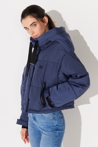 Lee Regular Fit Normal Kesim Kapüşonlu Dik Yaka Lacivert Kadın Şişme Mont L232233400 Mavi