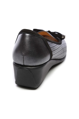 Relax Anatomic Kadın Hakiki Deri Siyah Comfort Ayakkabı 611 E4220 Bn Ayk Y19 Pearl Grafıtı-suede Black Siyah