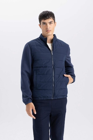 DeFacto Slim Fit Dar Kesim Dik Yaka Lastikli ve Fermuarlı Su Geçirmez Mont D7532AX25SPNV147