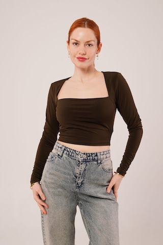 Gülsüm Aydın Kare Yaka Basic Kahverengi Bluz Kahverengi