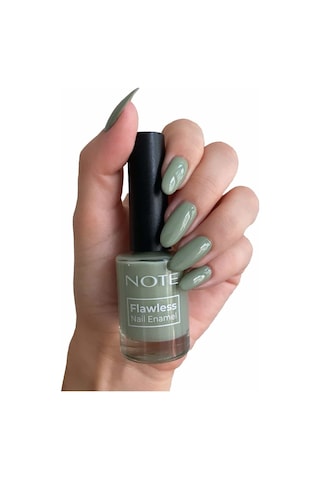 Note Cosmetics Nail Flawless Oje 38 Conquer - Yeşil