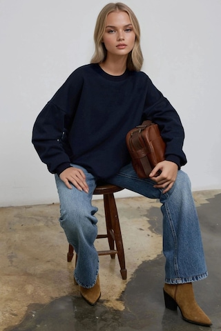 Hiccup Oversize Bisiklet Yaka Basic Sweatshirt Lacivert