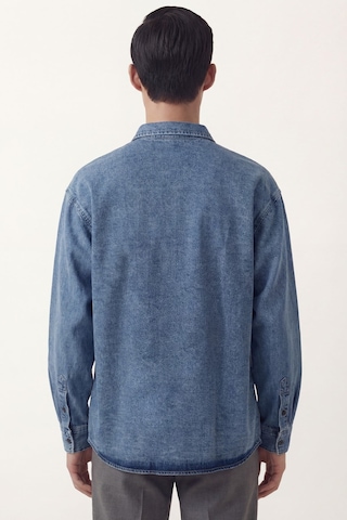 Sabri Özel Erkek Mavi Normal Kesim Regular Fit Pamuk Torba Cep Uzun Kollu Denim Ceket Gömlek