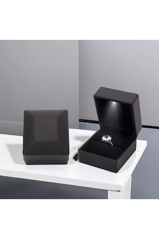 Kangvka Siyah Mat Lacivert Led Işıklı Yüzük Kutusu - Gizli Menteşeli 6.3x5.8x5 Cm Siyah