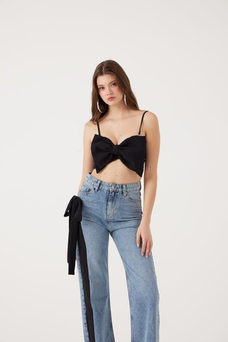 Holly Lolly Kurdele Görünümlü Crop Jazmin Bluz Siyah