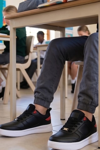 In Step Color-block Comfort: Siyah Kırmızı Erkek Çocuk Spor Ayakkabı Kırmızı - Siyah