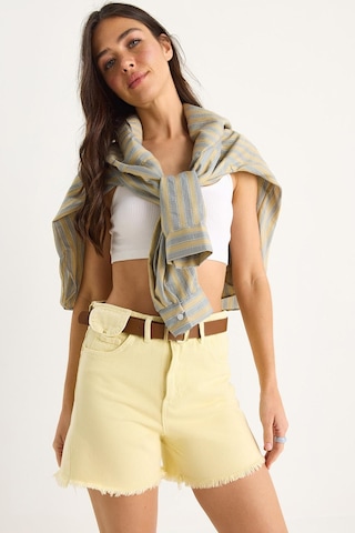 Shade Kadın Kemerli Kanvas Gabardin Kot Şort 40851010 - Limon Sarısı