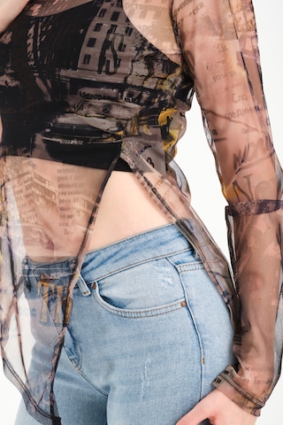 Yırtmaç Detaylı Tül Bluz Yeşil