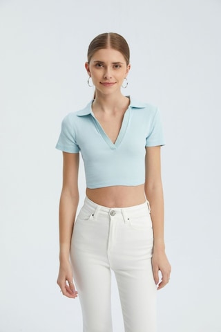 Hiccup V Yakalı Polo Crop Top Mavi