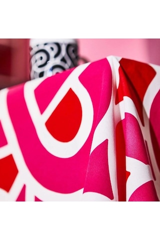 Ikea Sötrönn Masa Örtüsü 145 X 240 Cm Beyaz - Pembe - Kırmızı Çok Renkli