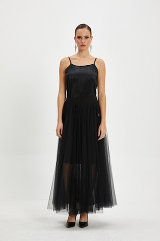 Tül Katmanlı Uzun Şifon Etek Siyah