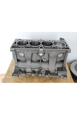 Megane I Logan Clio R-19 Motor Bloğu 1.6 8V K7M 110108138R