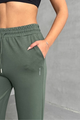 Neşeli Butik Kadın Yeşil Bol Paça Eşofman Altı Nbg066