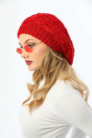 Çift Kat Kırmızı Kadın Ressam Bere Kırmızı