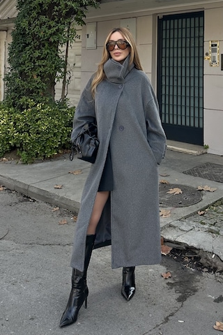 Gri Vittoria Düğmeli Yaka Kaban - 2511 Gri