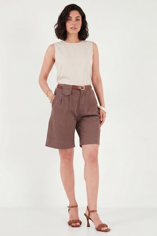 Lela Pamuklu Loose Fit Pileli Kemerli Bermuda Şort Bayan Şort 668yp5439 Açık Kahve