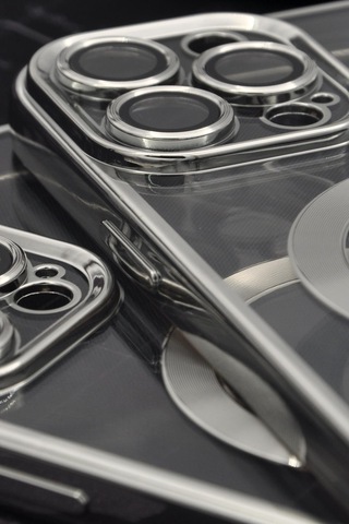 Apple Uyumlu iPhone 14 Pro Max Magsafe Özellikli Gümüş Gri Silver Renkli Kenarlı Lazerli Şeffaf Kılıf Lens Korumalı