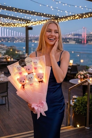 Kalp Aynalı Led Işıklı Pembe Peluş Ayıcık Buketi Sevgiliye, Arkadaşa Özel Hediye
