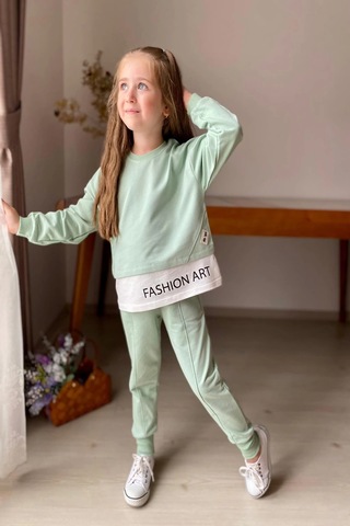 Yazı Detaylı Tarz Yeşil Renk Kız Çocuk Takım Yeşil