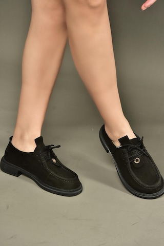 Fox Shoes V944085601 Siyah Hakiki Deri Nubuk Bağcıklı Günlük Kadın Ayakkabı Siyah