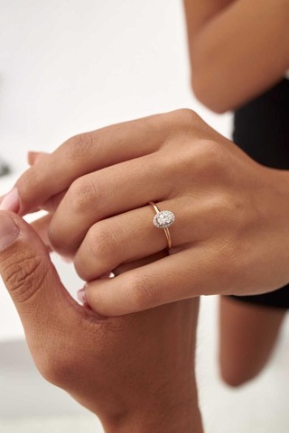 Marry Oval Pırlanta Tektaş Yüzük