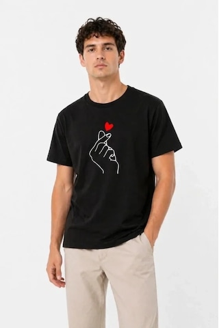 Defymoda Erkek Kore Parmak Kalp Aşk Temalı Minimal Baskılı Tişört Yazlık Kısa Kol T-shirt - Siyah